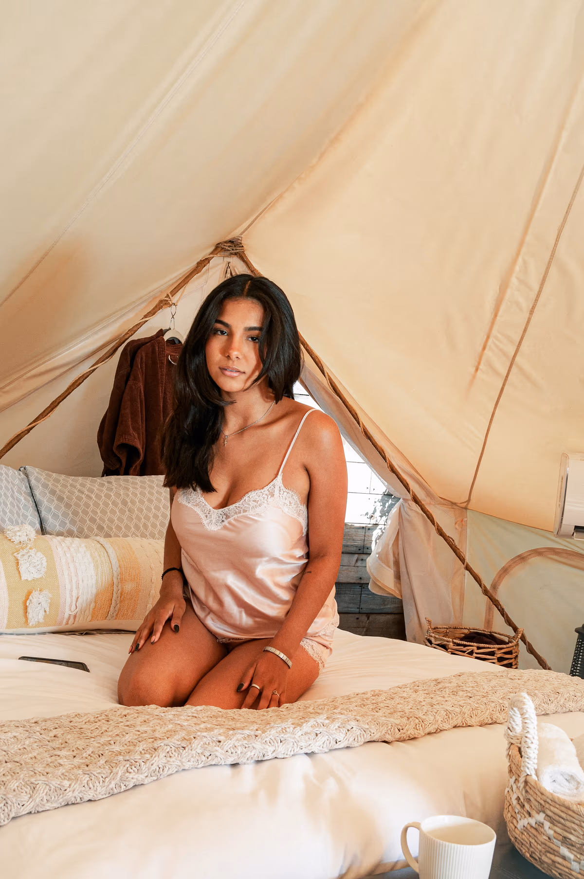 Un vistazo al interior de la sanctuary tent