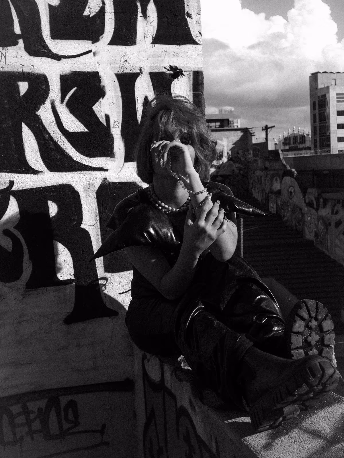 Phoria retratada por Yahir para Revista Serena 02.